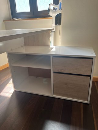 Escritorio moderno blanco y madera