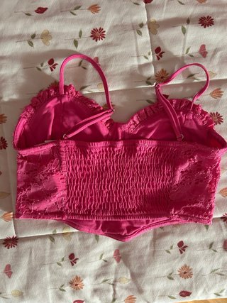Top rosa Stradivarius encaje talla S