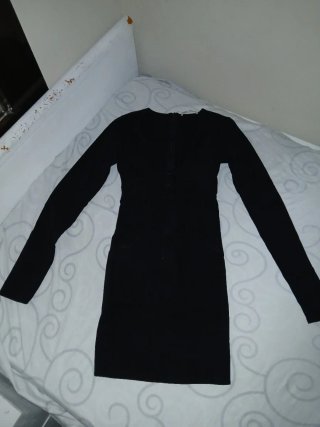 Vestido negro manga larga