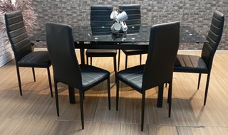 Mesa "Extensible" + `6 ́ Sillas Negras. ECONÓMICA