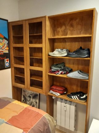 Armario de madera personalizado