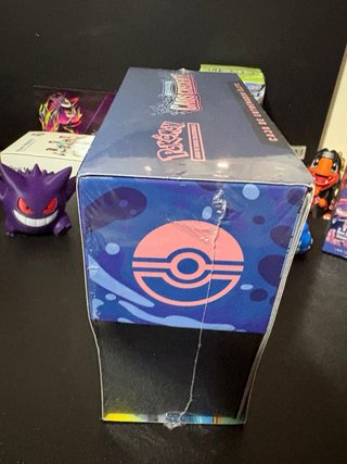 Caja Entrenador Élite Pokémon Caos Creciente