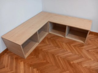 Mueble de madera esquinero personalizado
