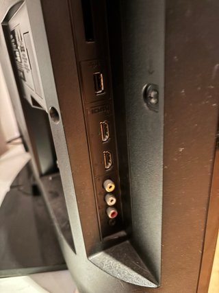 TV Sony Bravia Negra y Plateada