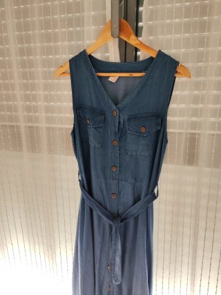 Vestido vaquero sin mangas