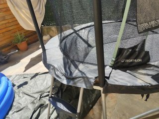 Cama elástica con red de seguridad