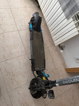 Patinete SmartGyro esta a 500€ negociable