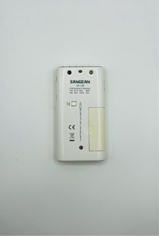 Radio Sangean DT-120 V1 (Sólo 1 batería AAA) AM/FM