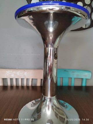 Taburete Space-Age Azul/Plata