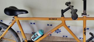 Bicicleta tándem naranja