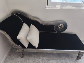 Diván Clásico Negro y Plateado