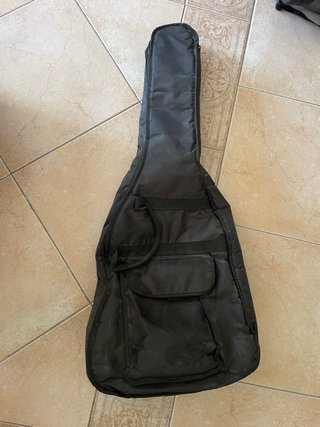 Guitarra Yamaha CG142C