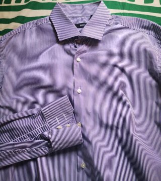 Camisa Hugo Boss Rayas Moradas Talla 46