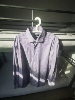 Camisa Hugo Boss Rayas Moradas Talla 46