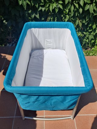 Cuna moisés Babyhome + móvil Olmitos de regalo