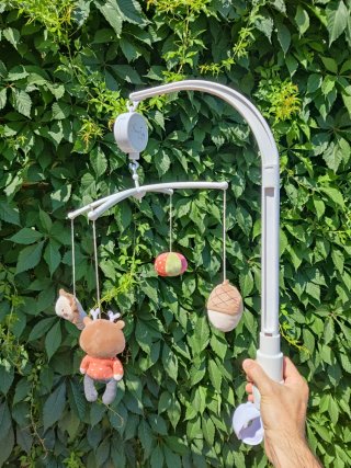 Cuna moisés Babyhome + móvil Olmitos de regalo