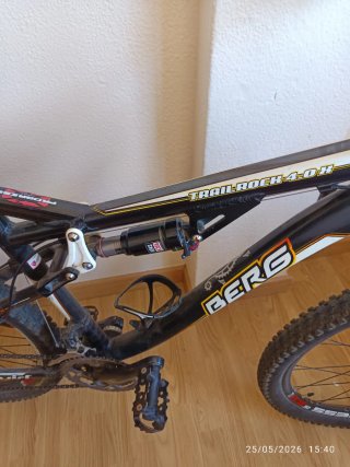 Bicicleta de Montaña Berg Doble Suspensión