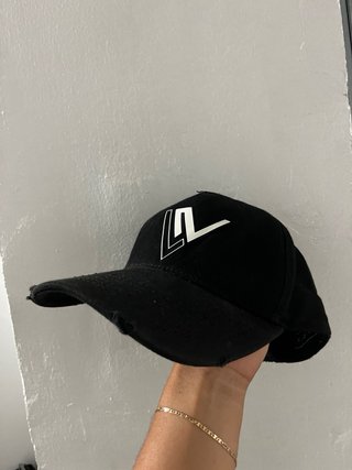 Gorra negra verano