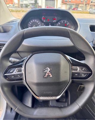 Peugeot Partner 2021