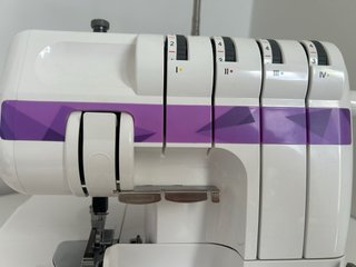 Remalladora doméstica Triumphator 1800X