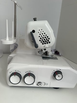 Remalladora doméstica Triumphator 1800X