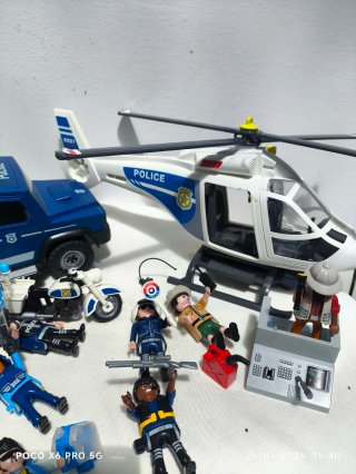 Lote Playmobil Policía 8 Figuras