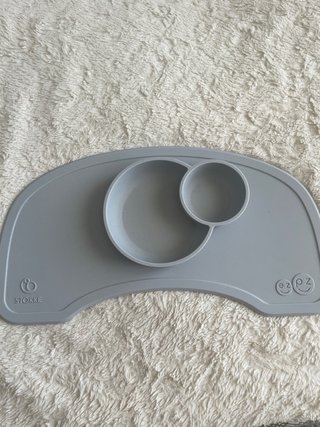 Lote Trona Stokke: Cojín NUEVO y Bandeja silicona