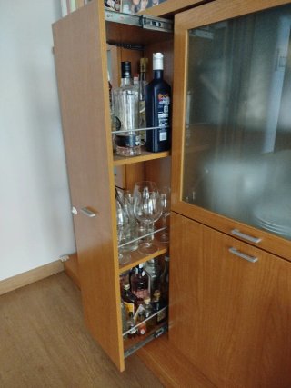 3 Mueble de comedor de madera