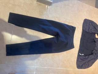 Conjunto IKKS chaleco y pantalón szul marino
