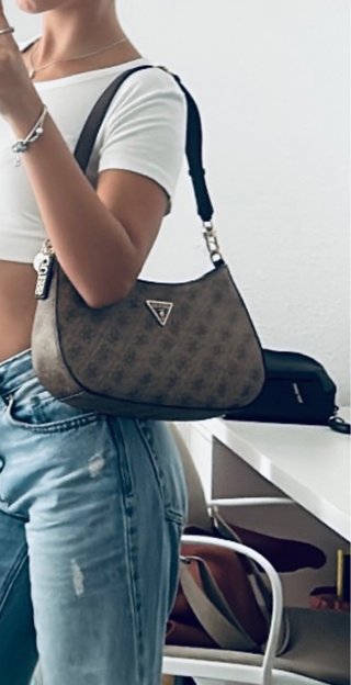 Bolso Guess Marrón y Dorado