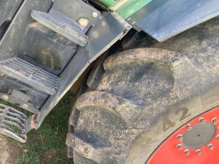 Tractor Fendt 818