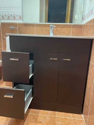 Mueble de baño madera y cerámica