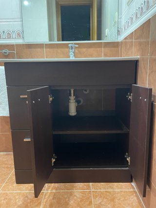 Mueble de baño madera y cerámica