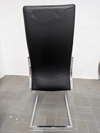 Silla de diseño moderna cuero y metal