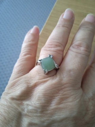 Anillo alta bisutería piedra verde