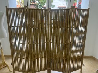 Biombo de bambú para ocultación