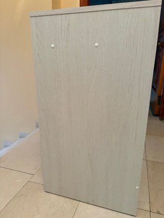 Escritorio moderno beige y blanco