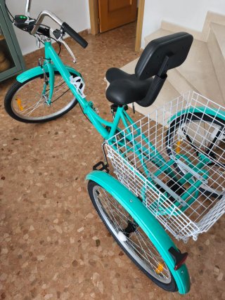 Triciclo plegable TOTALMENTE NUEVO