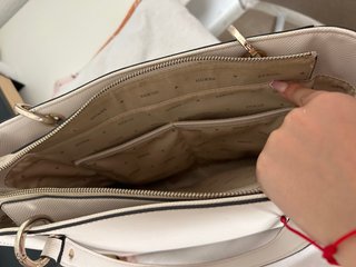 Bolso Guess Beige