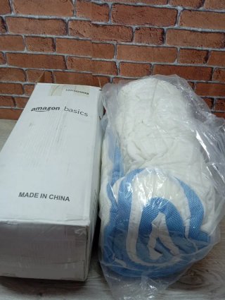 Materassino in schiuma viscoelastica Amazon Basics, 90 x 190 cm, 5 cm, bianco