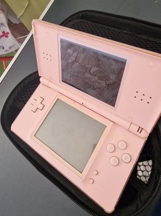Nintendo DS Rosa con juegos