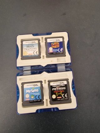 Nintendo DS Rosa con juegos