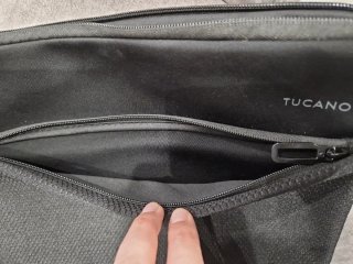 Funda portátil Tucano negra