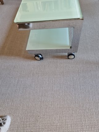 Mesa/Carro TV con ruedas - Como nuevo