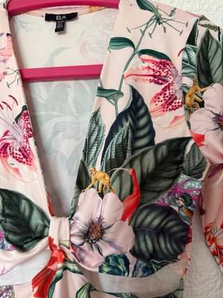 Body ELA floral manga larga
