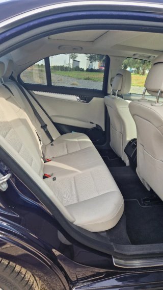 Mercedes-Benz Clase C 2010