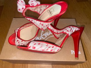 Zapatos Christian Louboutin Rojos y Blancos