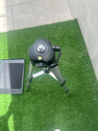 Tripode para proyector o portatil