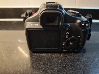 Canon EOS 1100D + 2 objetivos + bolsa