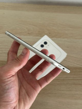 iPhone 11 Branco 128Gb com Caixa